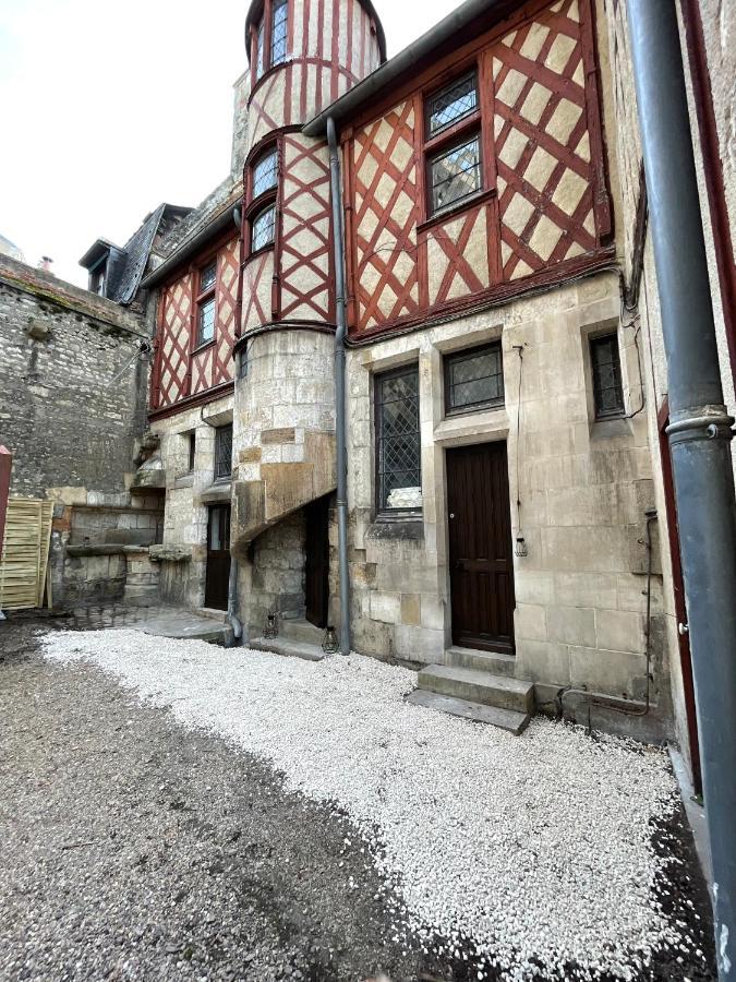 Le Petit Chateau Du Docteur Cambournac บัวร์ ภายนอก รูปภาพ
